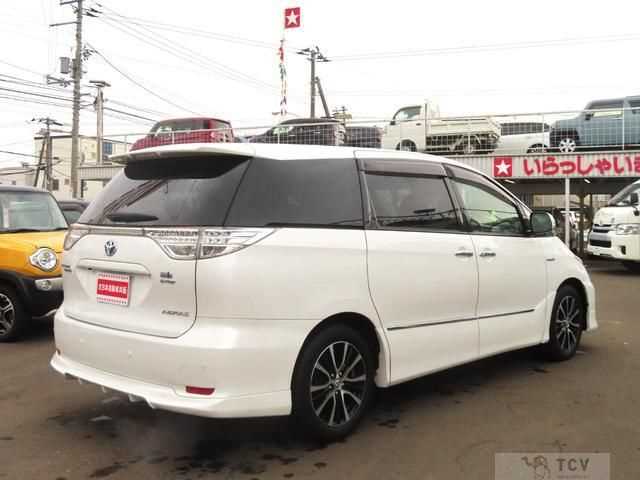 2013 Toyota Estima Hybrid