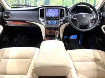 2013 Toyota Crown