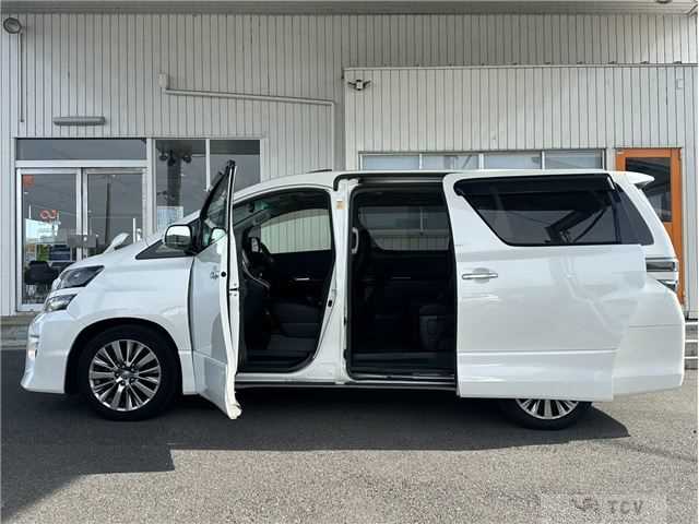 2014 Toyota Vellfire