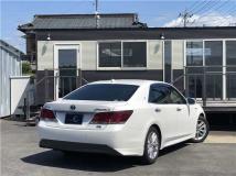 2013 Toyota Crown Hybrid
