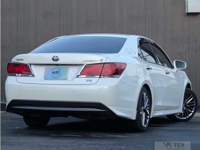 2013 Toyota Crown