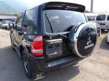 2005 Mitsubishi Pajero