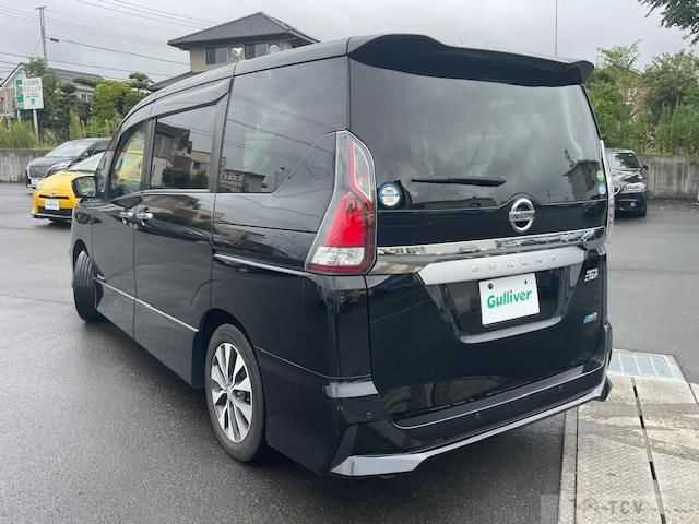 2017 Nissan Serena