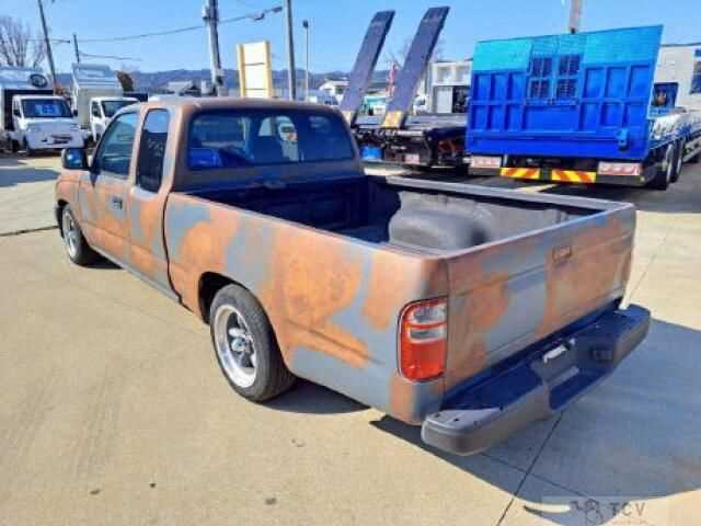 2003 Toyota Hilux