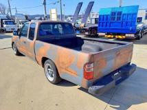2003 Toyota Hilux