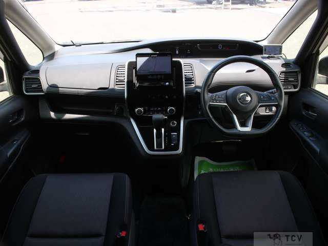 2017 Nissan Serena