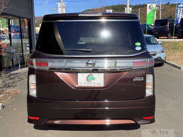 2015 Nissan Elgrand