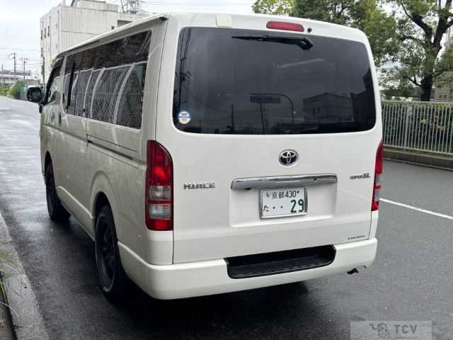2009 Toyota Hiace