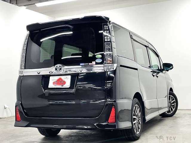 2014 Toyota Voxy
