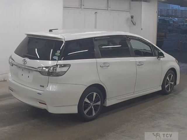 2013 Toyota Wish