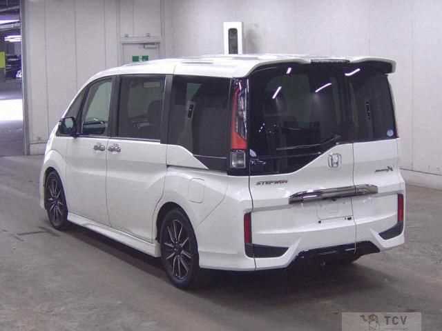 2016 Honda Step WGN