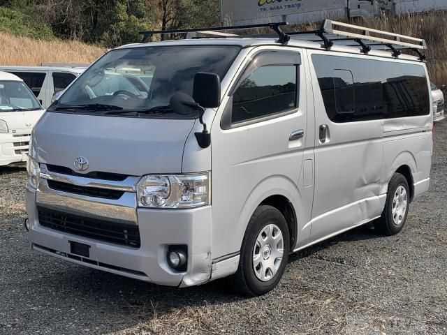 2014 Toyota Regiusace Van