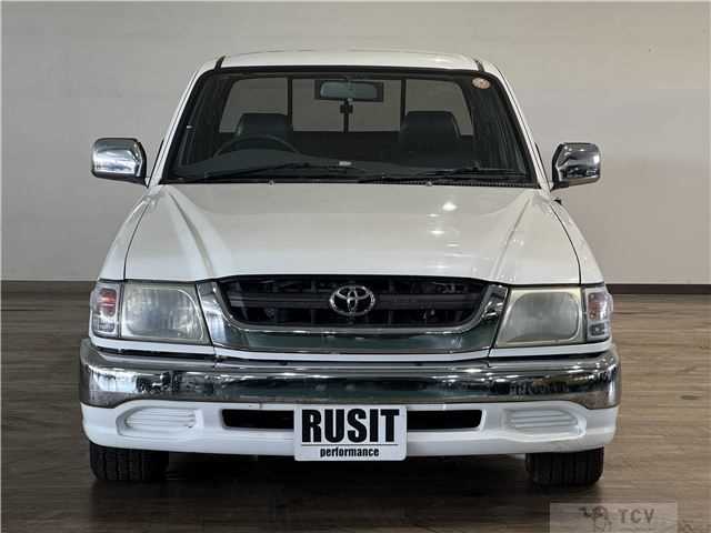 2003 Toyota Hilux