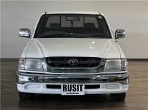 2003 Toyota Hilux