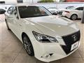 2013 Toyota Crown Hybrid