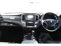 2013 Toyota Crown Hybrid