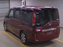 2016 Honda Step WGN