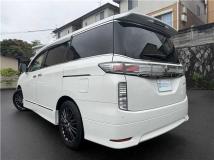 2017 Nissan Elgrand