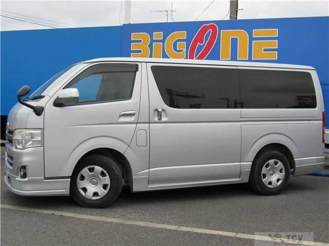 2010 Toyota Regiusace Van