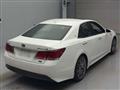2014 Toyota Crown Hybrid