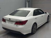2014 Toyota Crown Hybrid