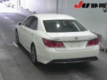 2013 Toyota Crown