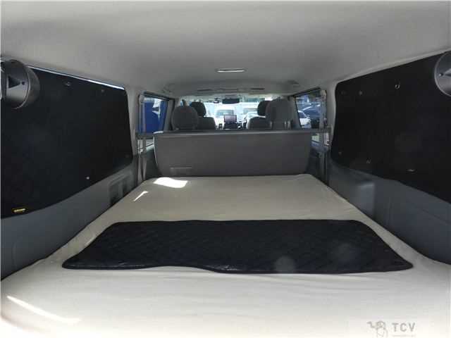 2005 Toyota Hiace Van