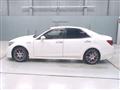 2013 Toyota Crown Hybrid