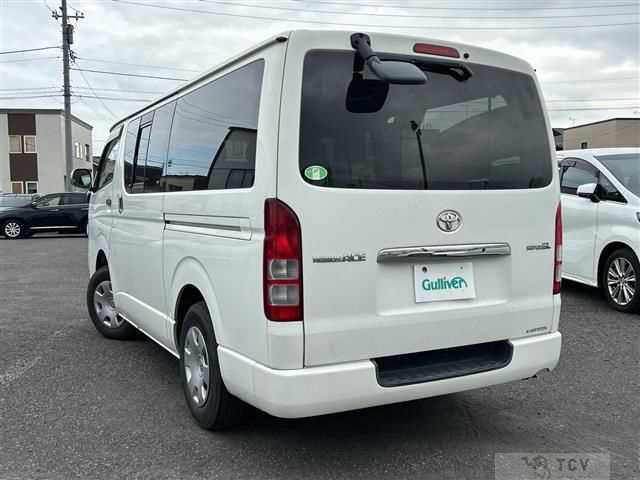 2010 Toyota Regiusace Van