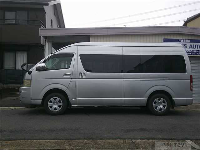 2005 Toyota Hiace