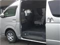 2005 Toyota Hiace