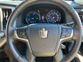 2013 Toyota Crown