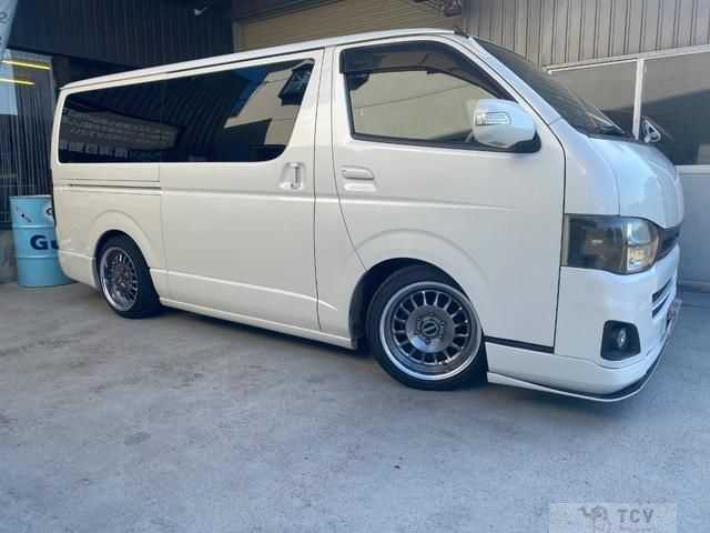 2010 Toyota Hiace Van