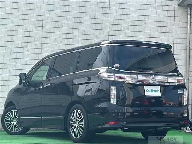 2017 Nissan Elgrand