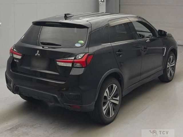 2020 Mitsubishi RVR