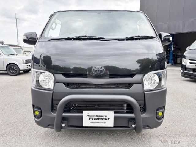 2009 Toyota Hiace Van