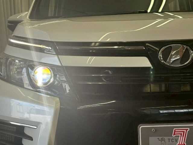 2014 Toyota Voxy