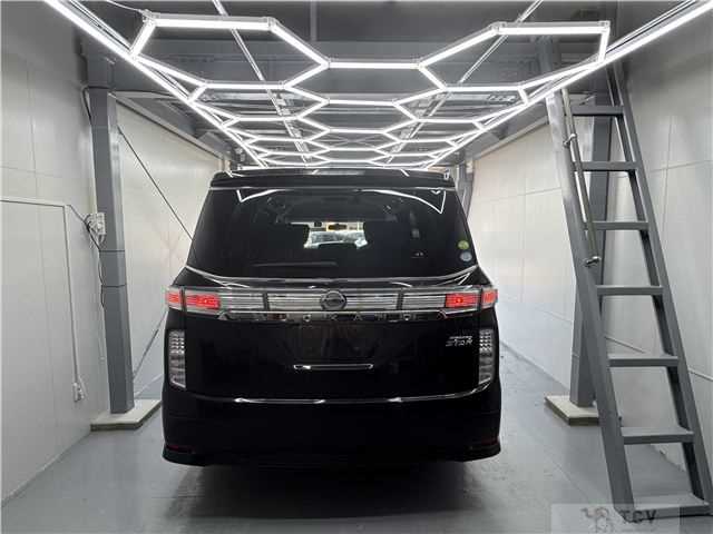 2017 Nissan Elgrand