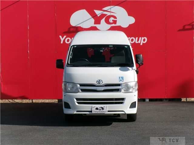 2013 Toyota Hiace
