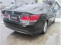 2013 Toyota Crown