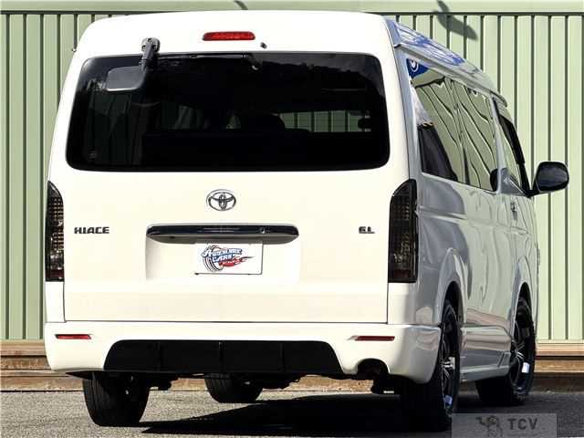 2010 Toyota Hiace