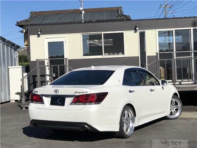 2013 Toyota Crown