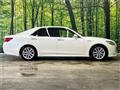 2014 Toyota Crown Hybrid