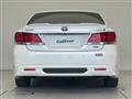 2013 Toyota Crown Hybrid