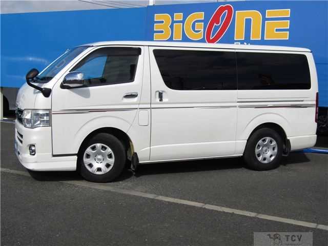 2011 Toyota Regiusace Van