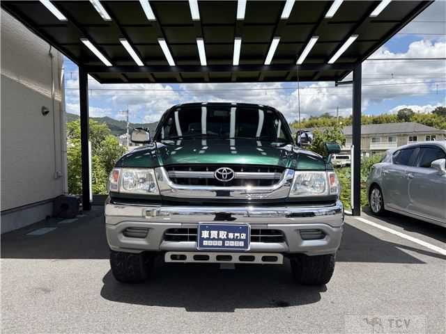 2003 Toyota Hilux Sports Pickup