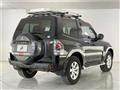 2017 Mitsubishi Pajero