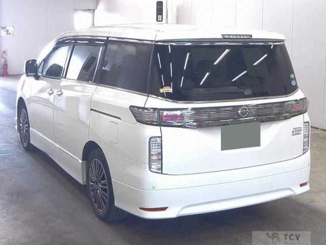 2018 Nissan Elgrand