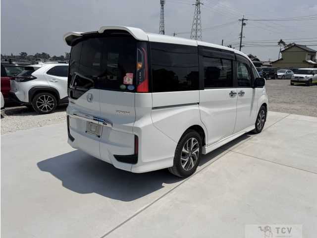 2016 Honda Step WGN