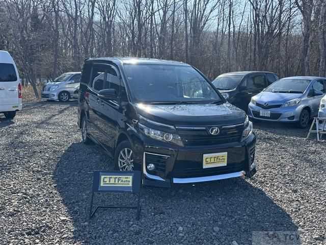 2014 Toyota Voxy